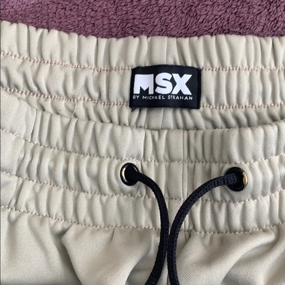 Shorts - Picture 3 of 3